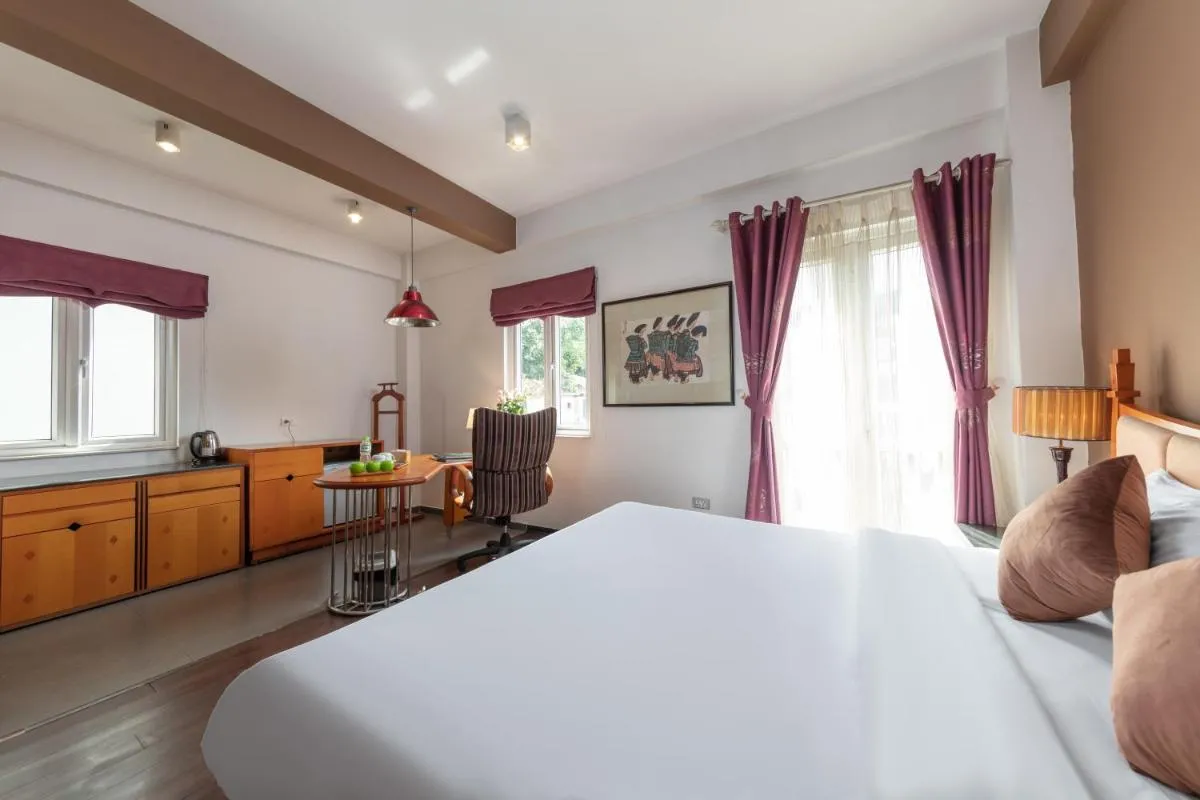 Image 5 of Golden Sunshine Villa Hotel and Travel