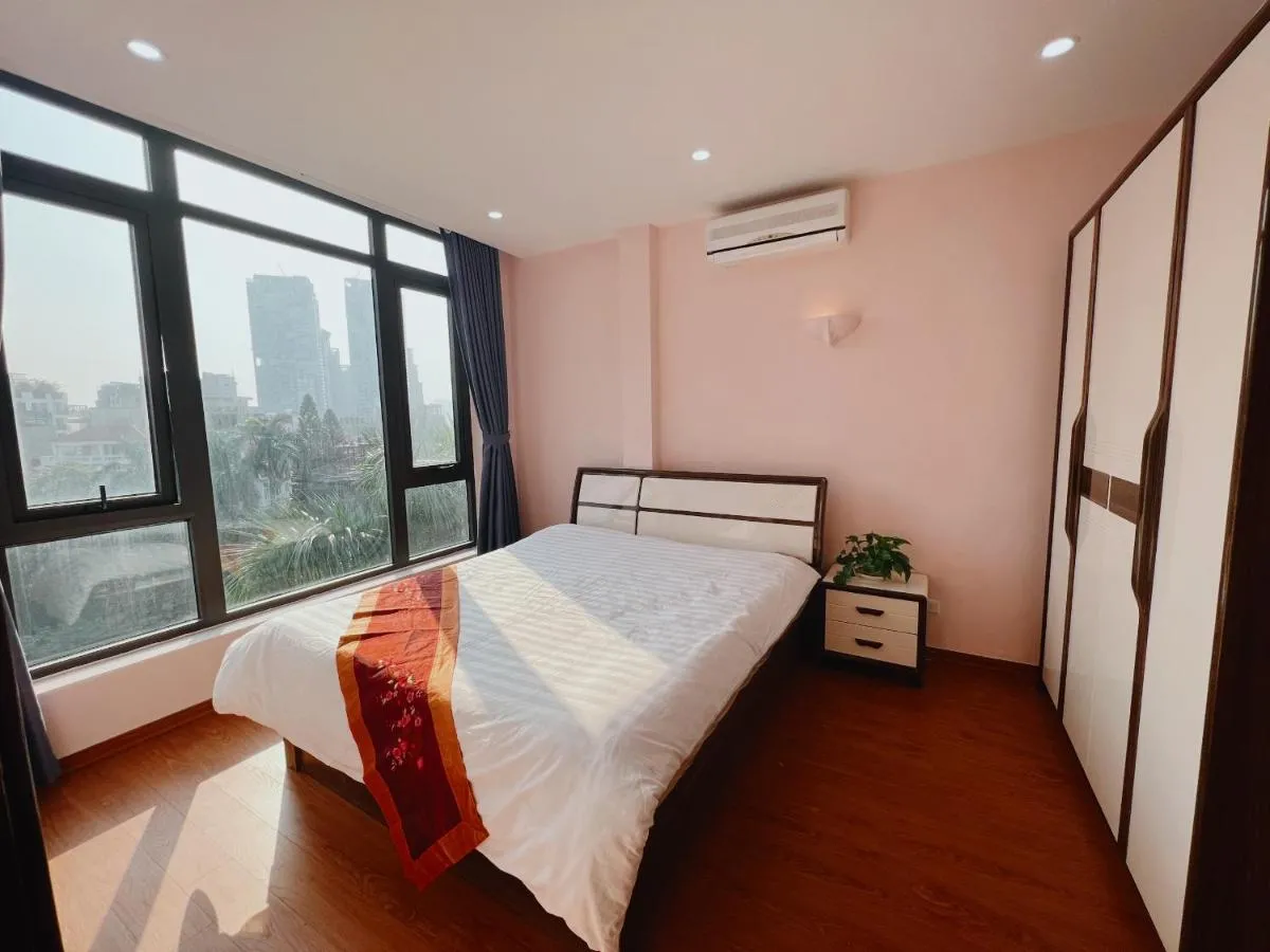 Image 1 of HB Housing 2