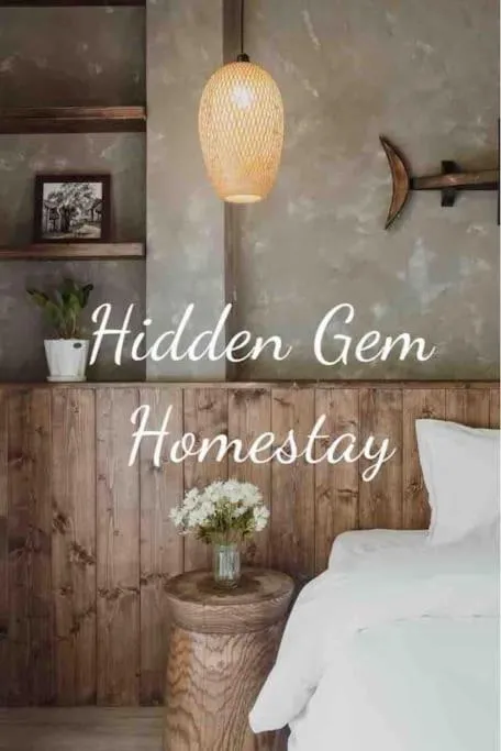 Image 3 of HIDDEN GEM*HEART of THE OLD QUARTER*5BR*FULL HOUSE