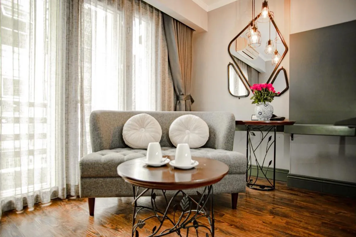Image 1 of Hanoi Center Silk Hotel & Travel