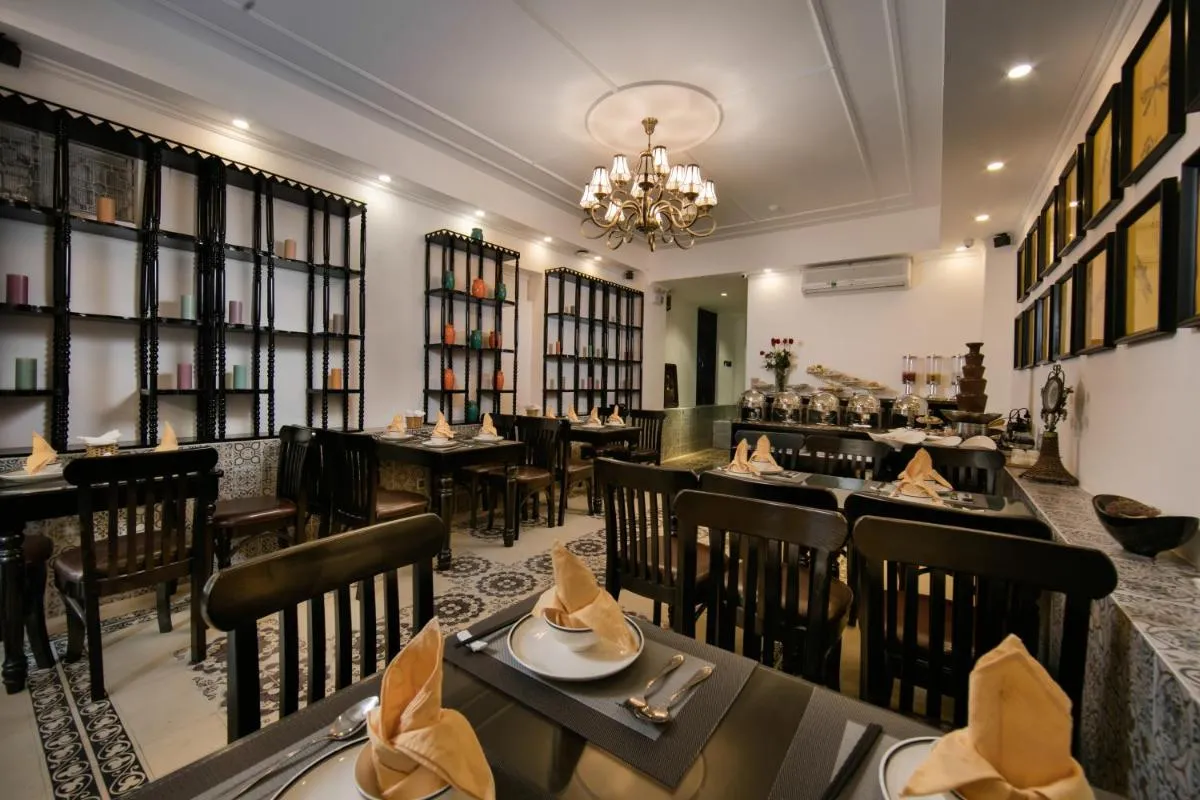 Image 2 of Hanoi Center Silk Premium Hotel & Spa & Travel