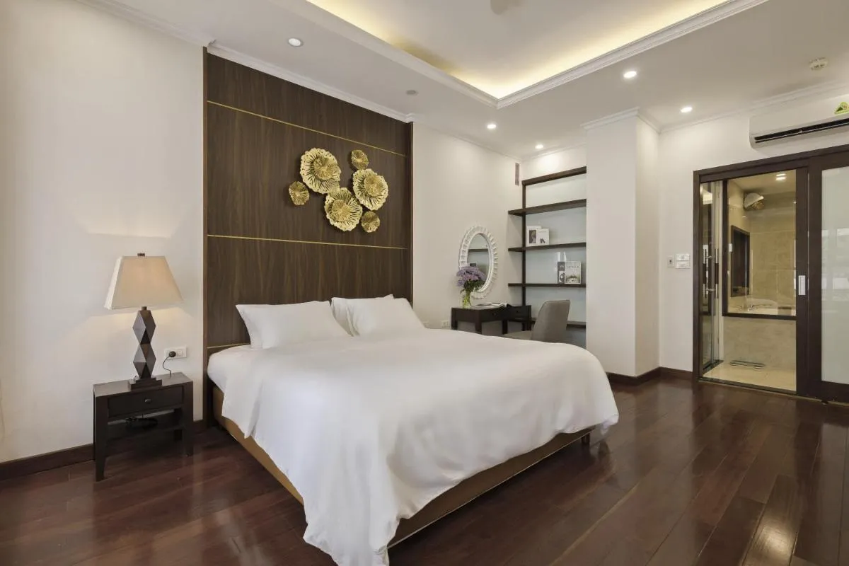 Image 4 of Hanoi Premium 160 Sqm Apt with Top-Quality Furnishing