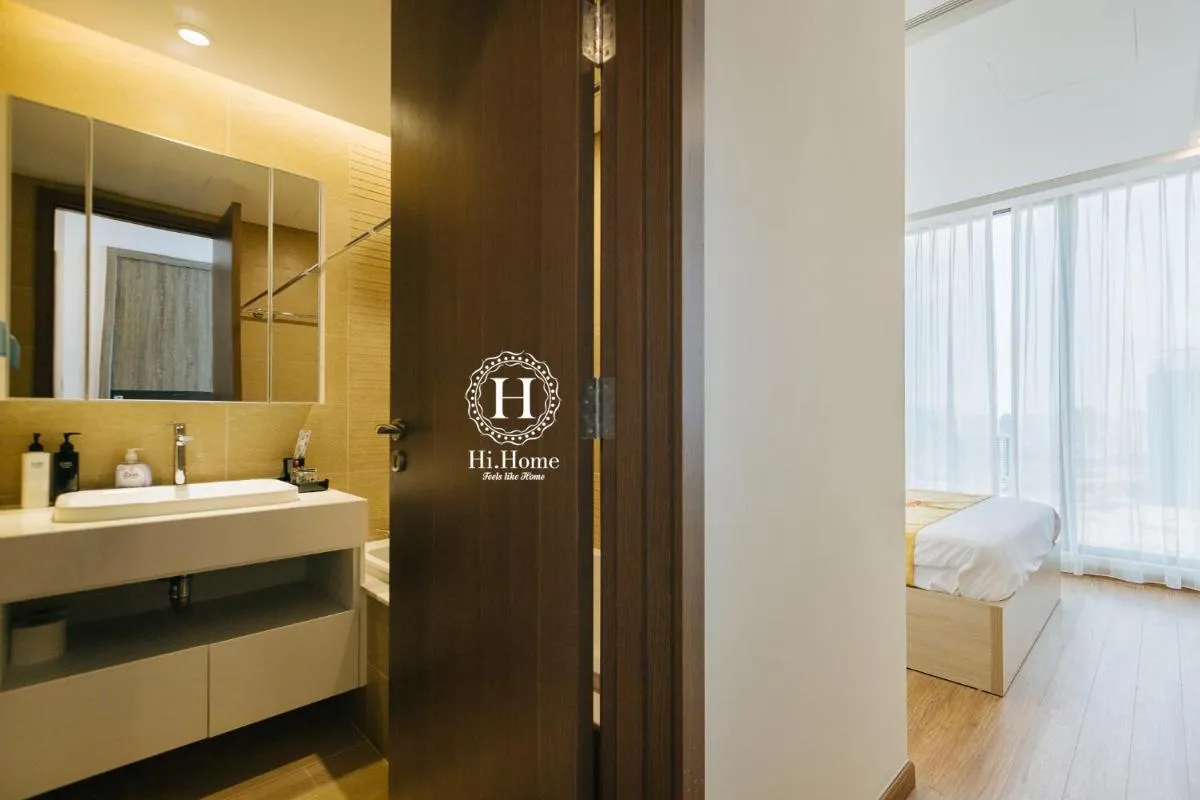 Image 1 of Hi-Home – Vinhomes Metropolis