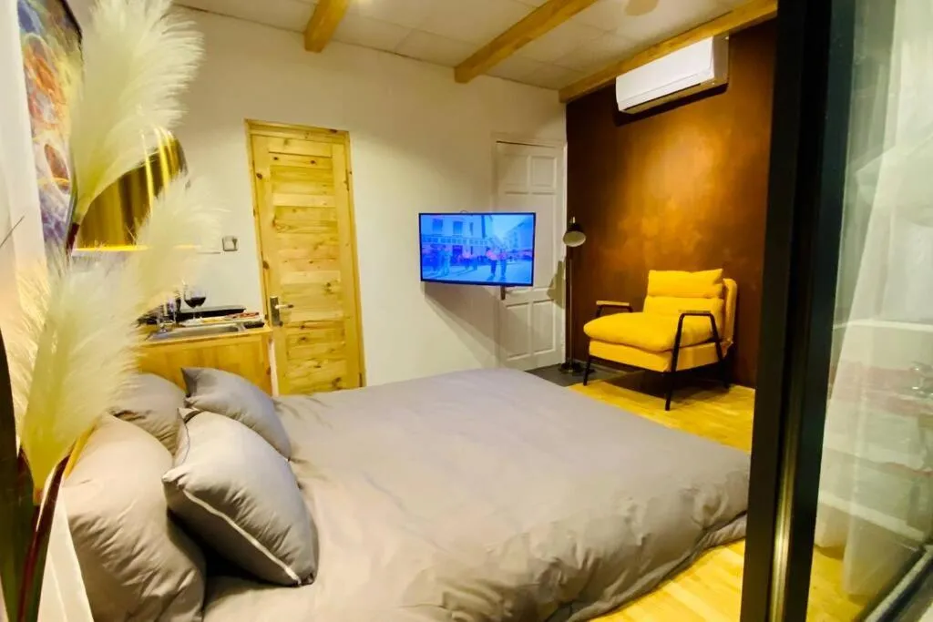 Image 2 of HomestayCHAT*InfinityTub1*Netflix*Hanoi*OldQuarter