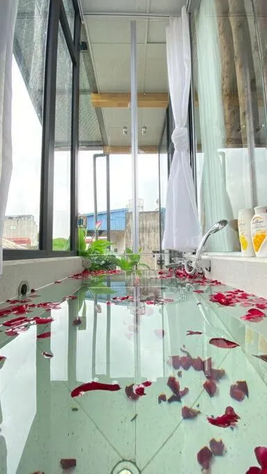Image 3 of HomestayCHAT*InfinityTub1*Netflix*Hanoi*OldQuarter