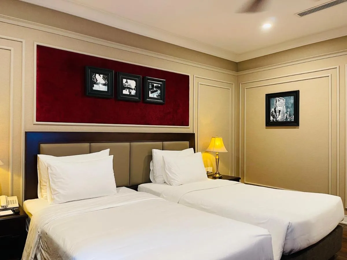 Image 6 of Hotel du Monde