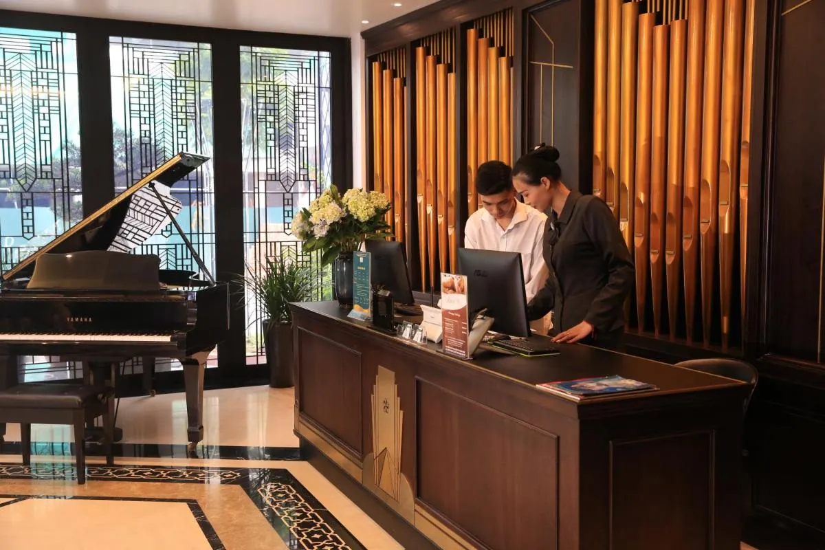Image 6 of Hotel du Monde Art