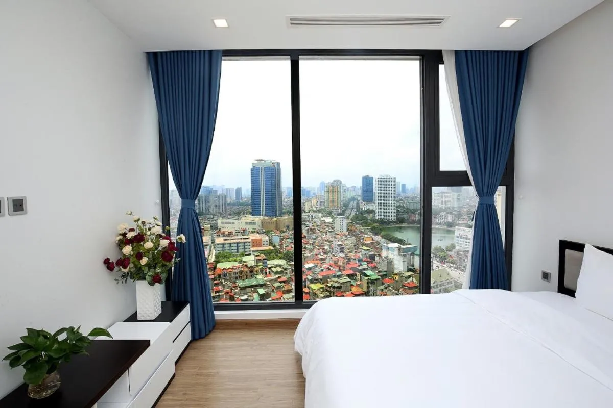 Image 1 of Investland- Vinhomes Metropolis one, two, three bedrooms