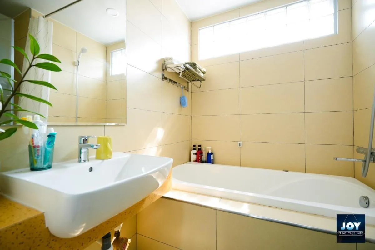 Image 1 of JOY APARTMENT TAY HO