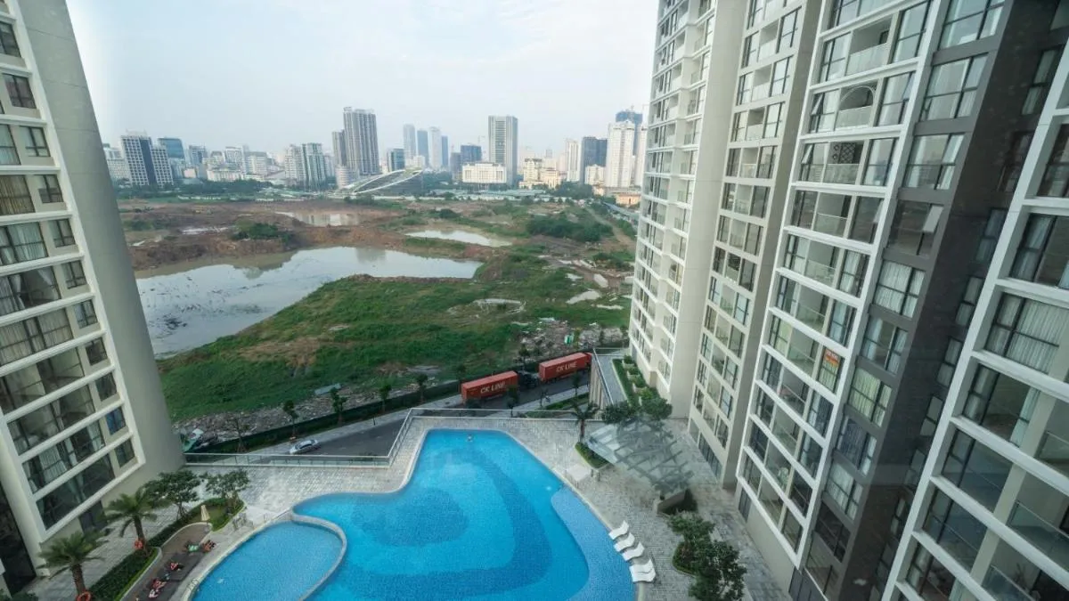 Image 2 of LUXURY APARTMENT VINHOMES SKYLAKE 5min to KEANGNAM