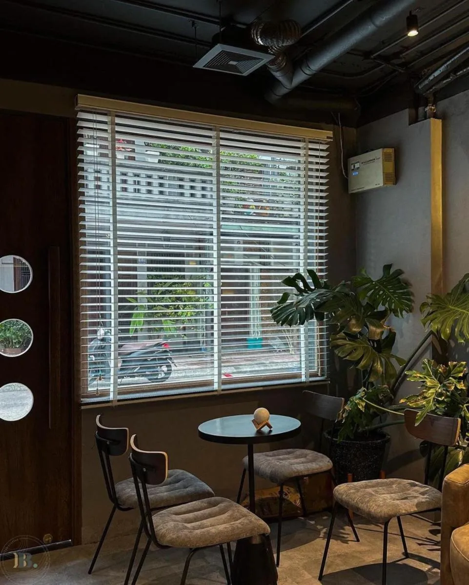 Image 4 of Lux Westlake Studio