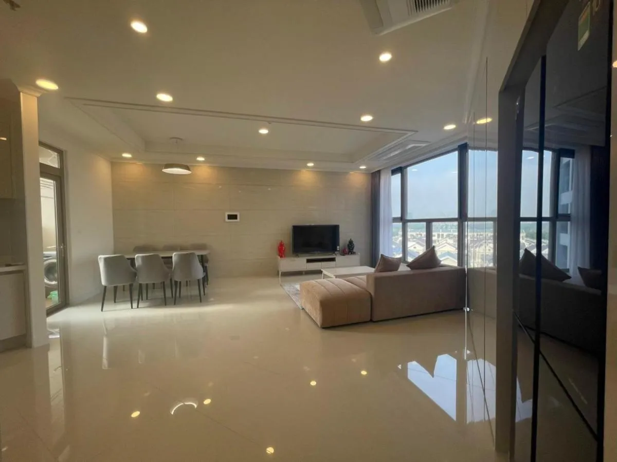 Image 3 of Luxury Bedrooms In Starlake Daewoo Ho Tay VIE