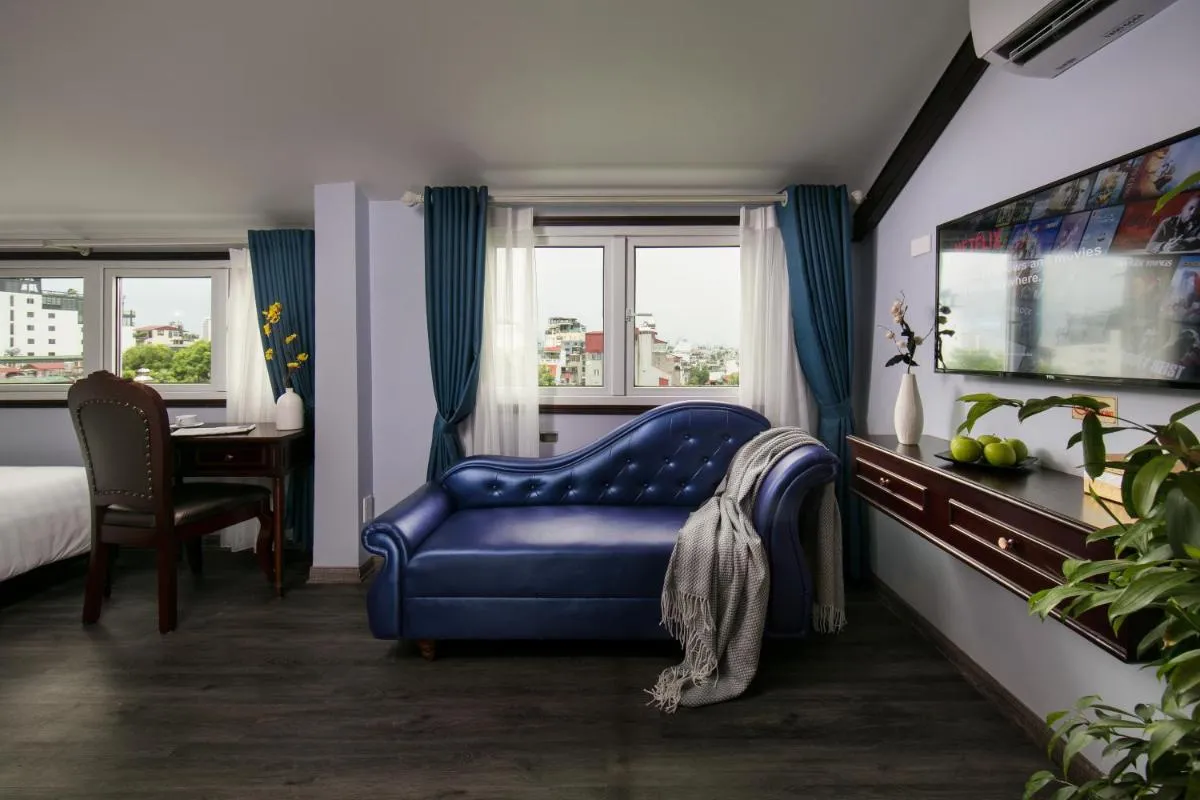 Image 4 of Madelise Central Hotel & Travel