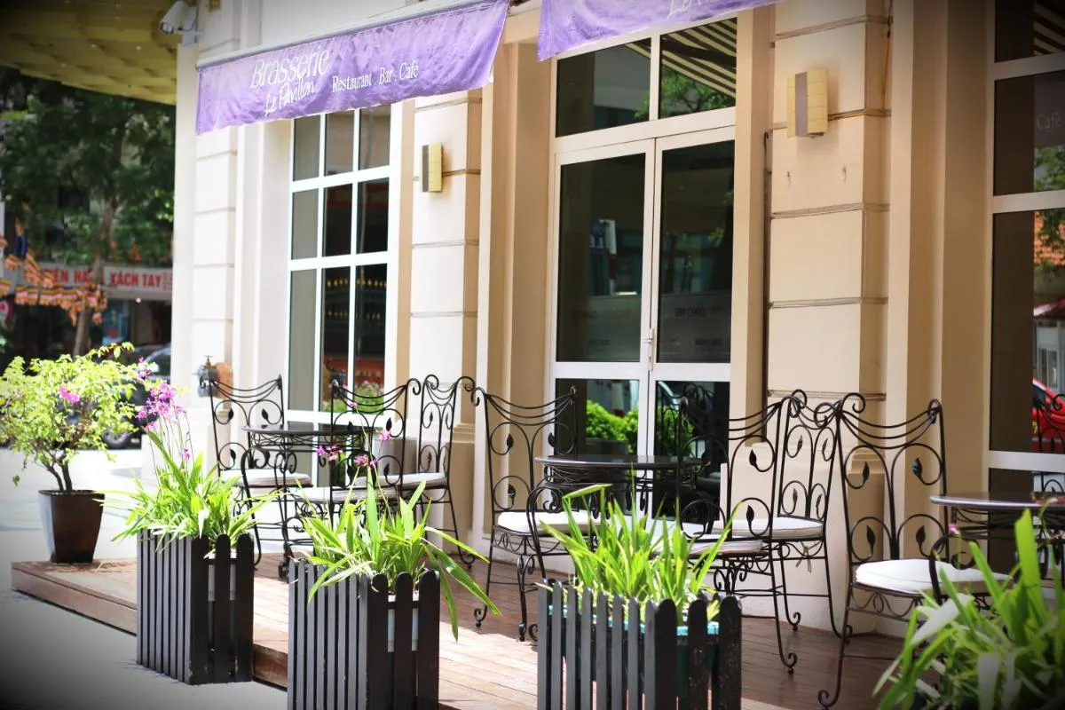 Image 2 of Mercure Hanoi La Gare Hotel