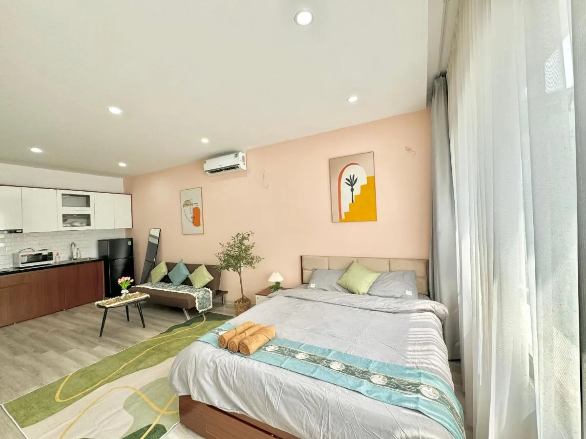 Image 5 of Modern & Comfy Apartment
