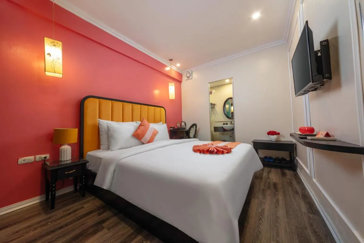 Image 4 of Omina Hanoi Hotel & Travel