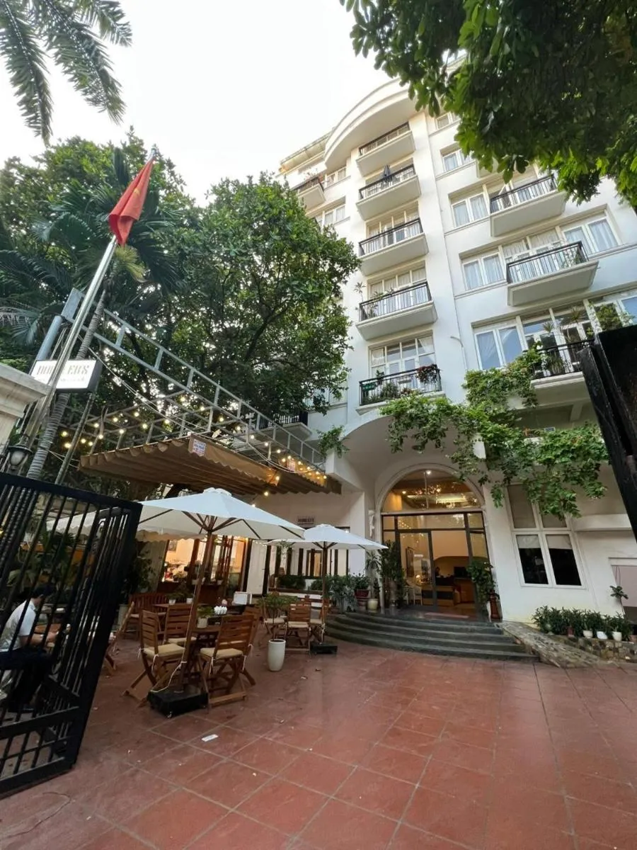 Image 5 of Palm Garden Westlake