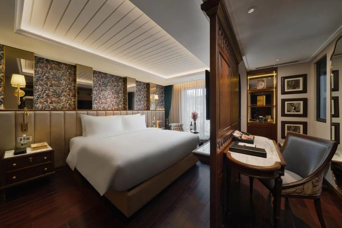 Image 6 of Peridot Gallery Classic Hotel
