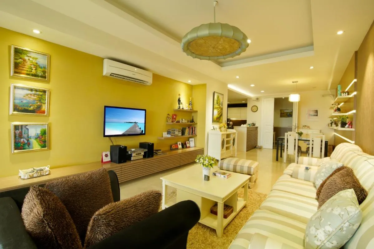 Image 4 of Romantic beautiful golf course view 2 bedrooms premium apartment