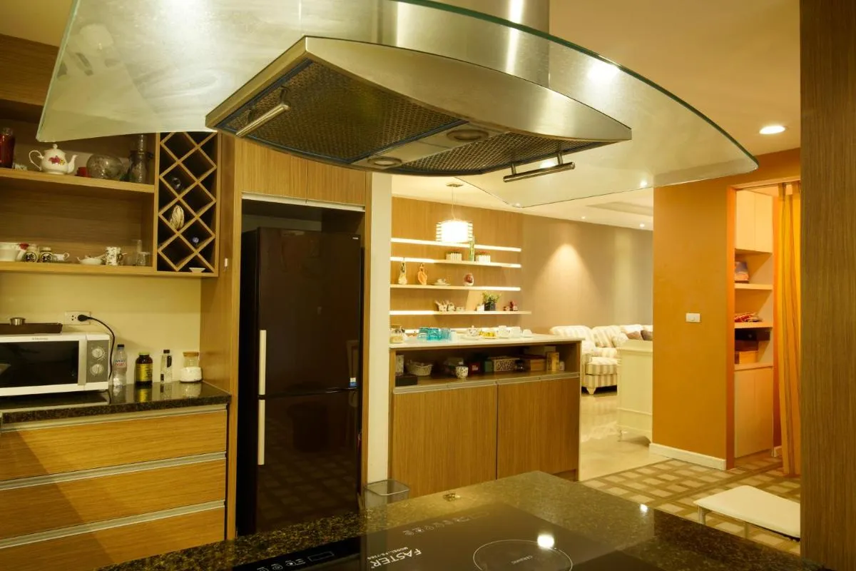 Image 3 of Romantic beautiful golf course view 2 bedrooms premium apartment
