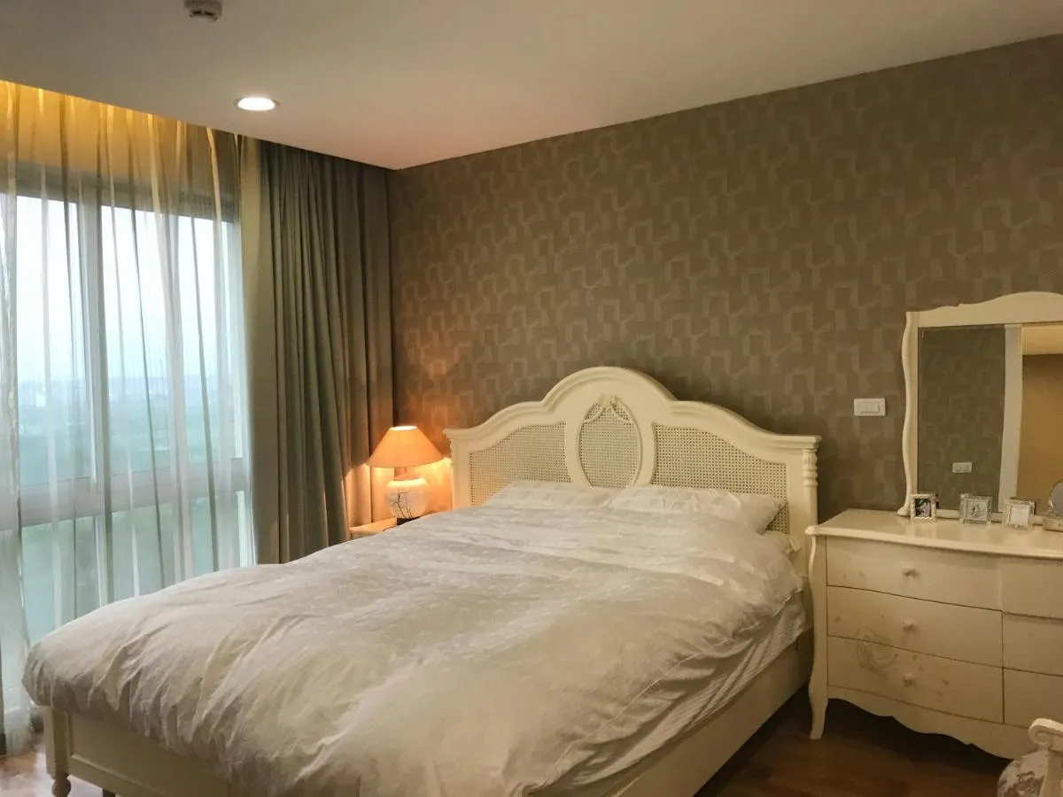 Image 6 of Romantic beautiful golf course view 2 bedrooms premium apartment