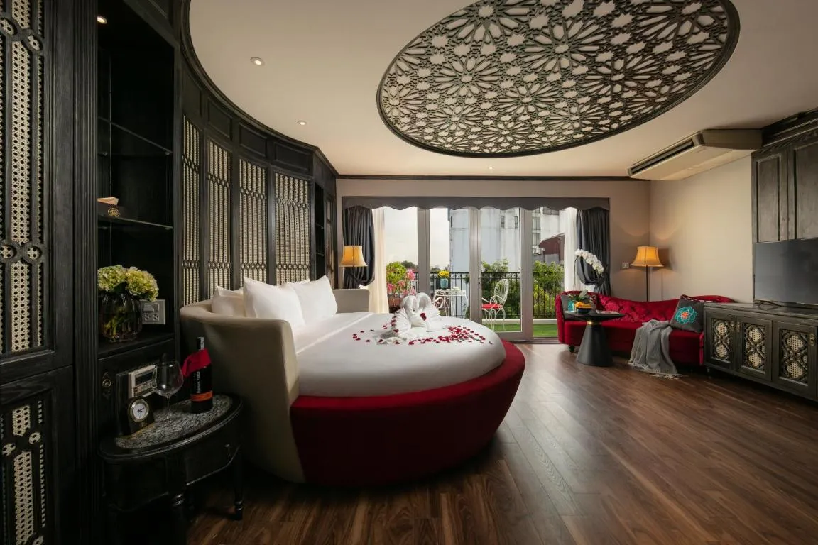 Image of Shining Central Hotel & Spa