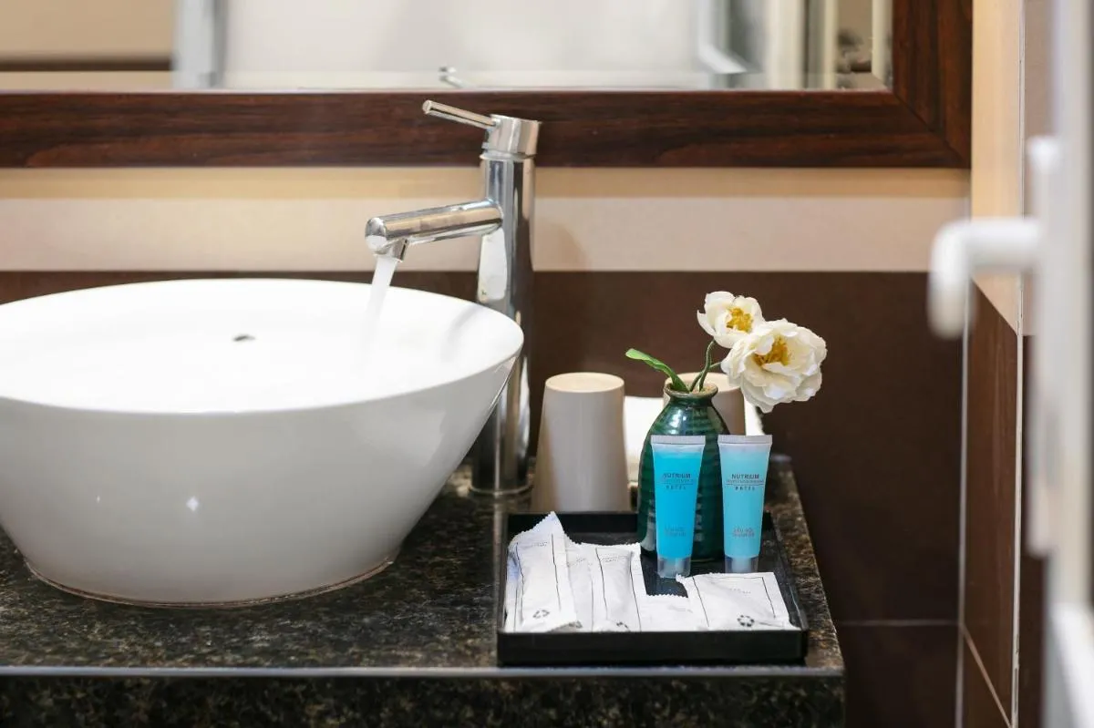 Image 2 of Silk Flower Hotel & Spa