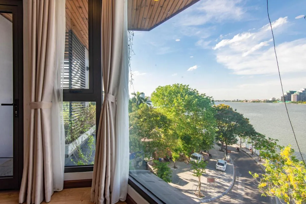Image 6 of Sunny Moon West Lake Apartment