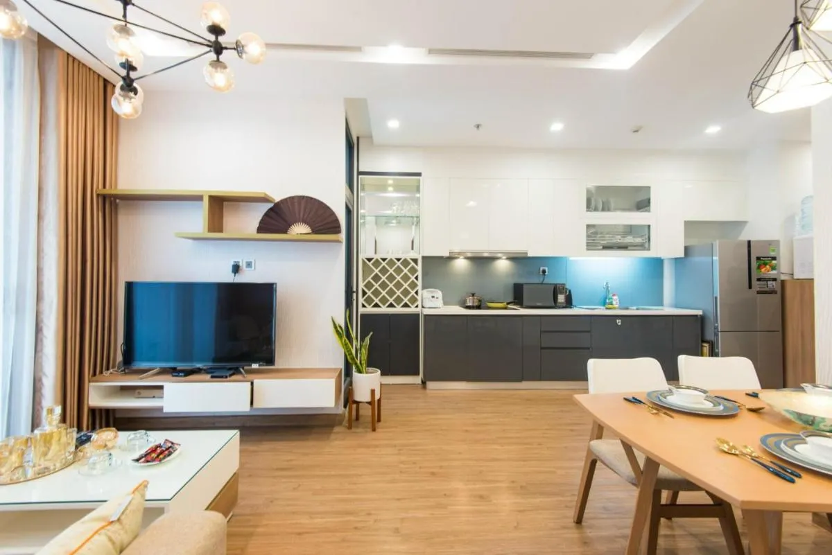 Image 1 of Sunny Vinhome Metropolis Apartment