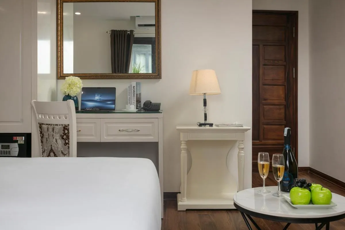 Image 2 of TrangTrang Luxury Hotel