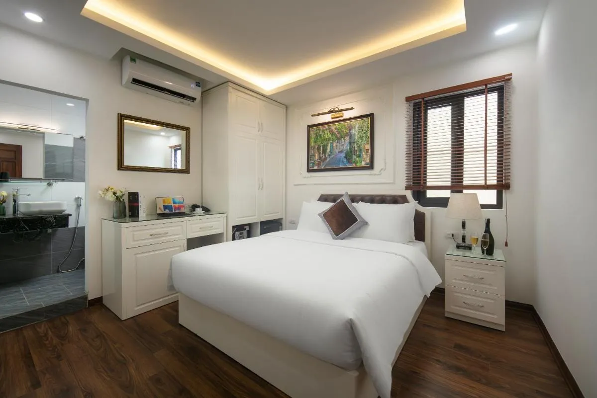 Image 3 of TrangTrang Luxury Hotel
