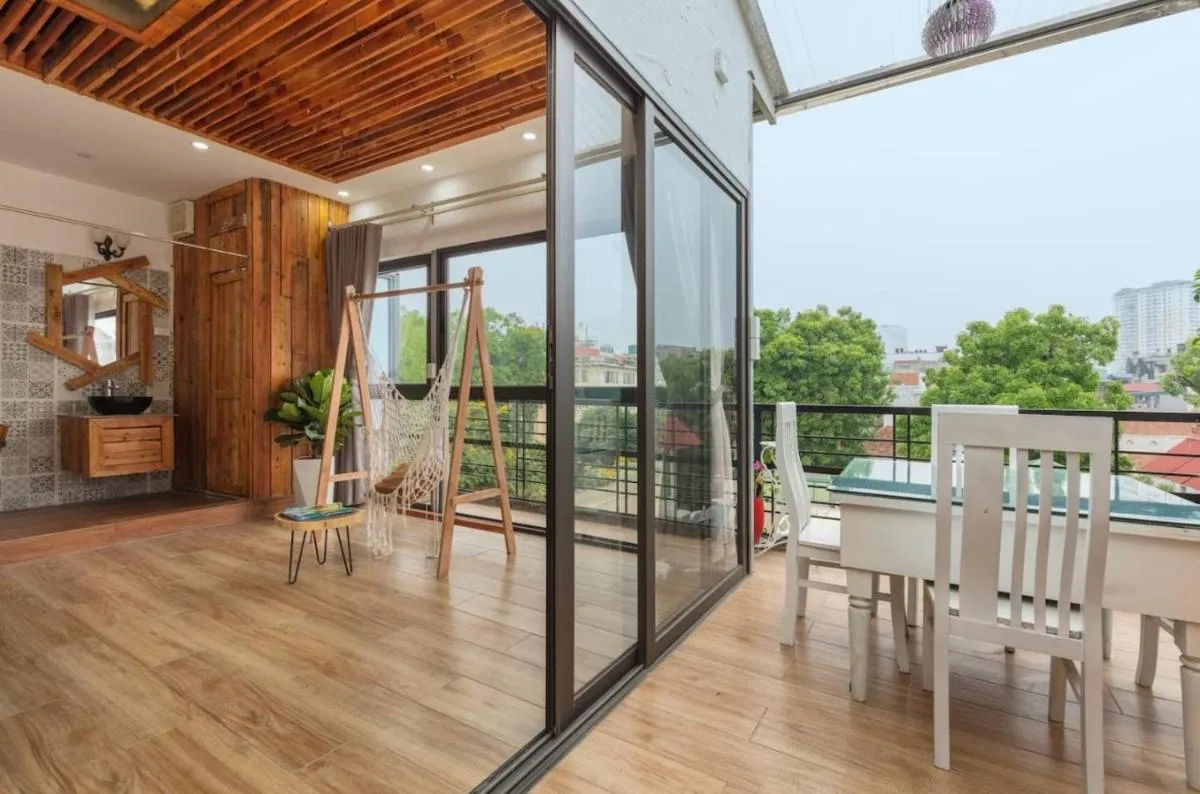 Image 3 of Tropical Theme studio – Centrally Located – City view