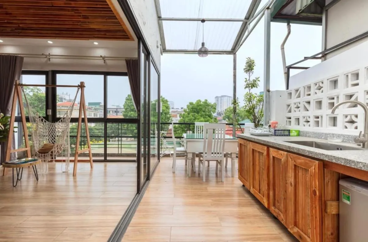 Image 6 of Tropical Theme studio – Centrally Located – City view