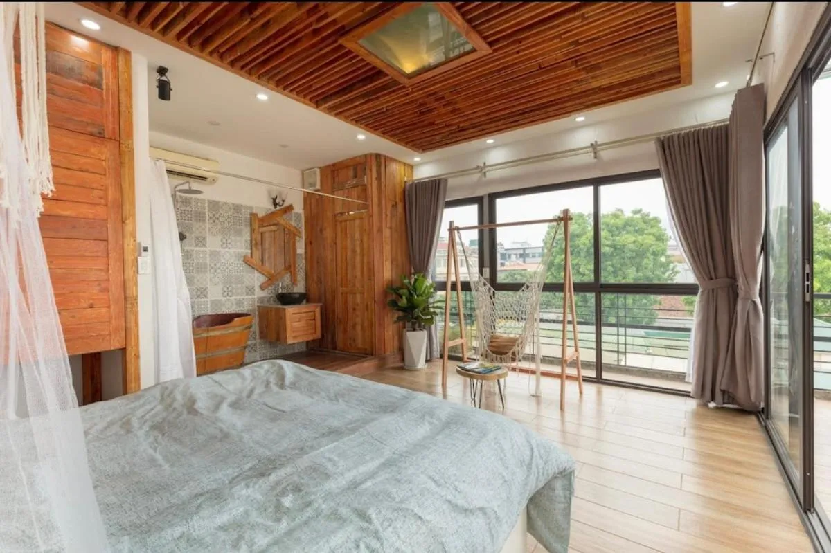 Image 4 of Tropical Theme studio – Centrally Located – City view