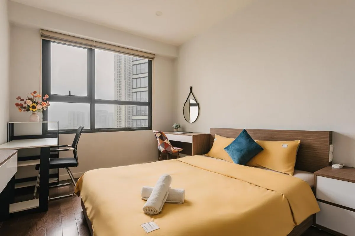 Image 6 of Vinhomes D’Capitale 2-bedroom Apartment with Bath tub and Lake View