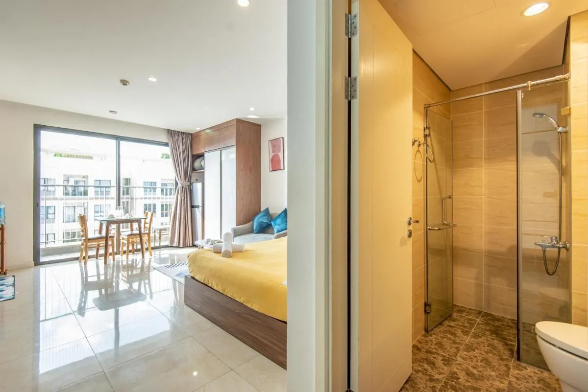 Image 2 of Vinhomes D’Capitale Studio Apartment with Sunset view