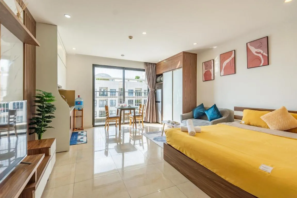 Image of Vinhomes D’Capitale Studio Apartment with Sunset view