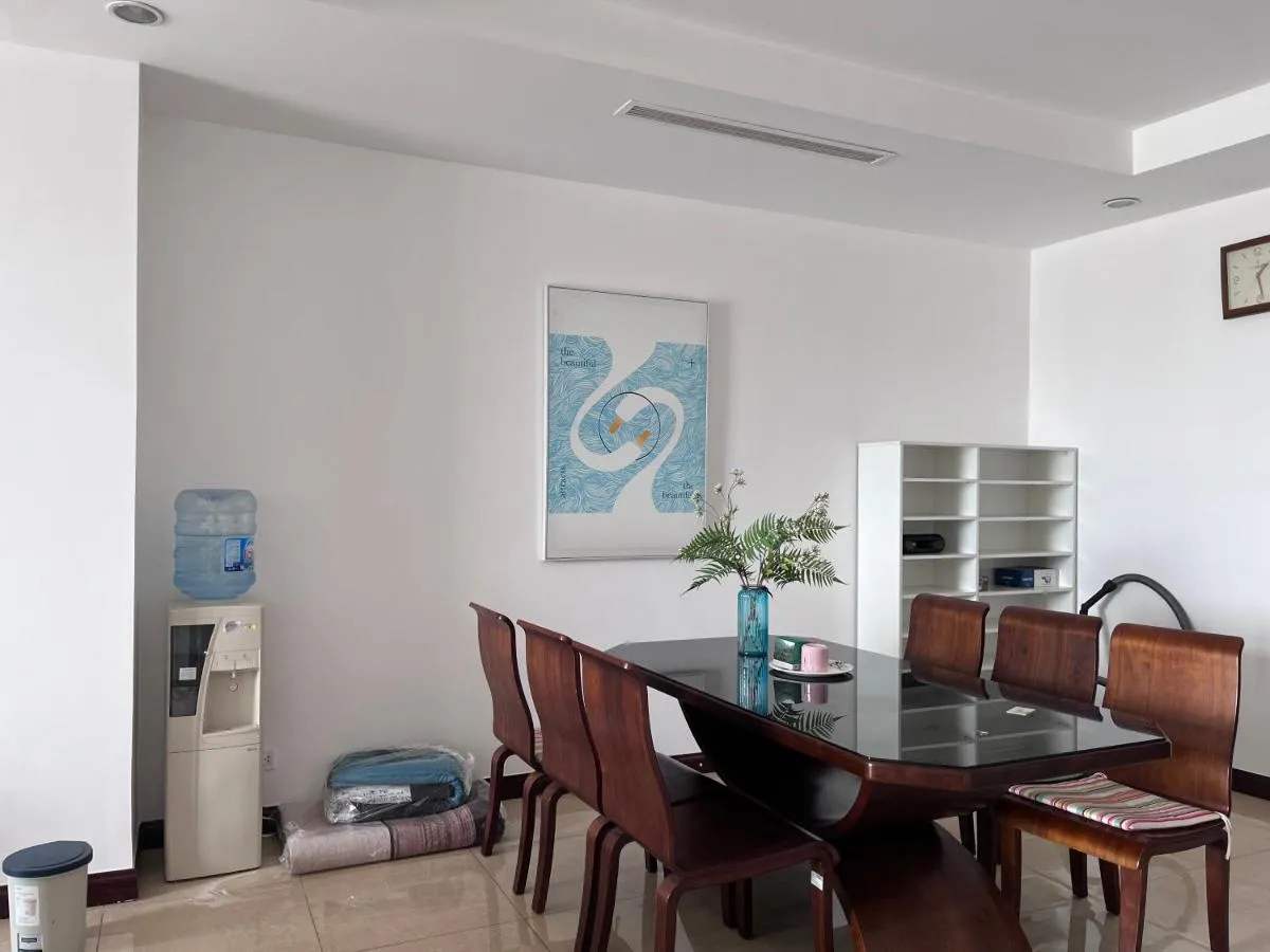 Image 3 of Vinhomes Royal City Luxury Apartment 2 Br
