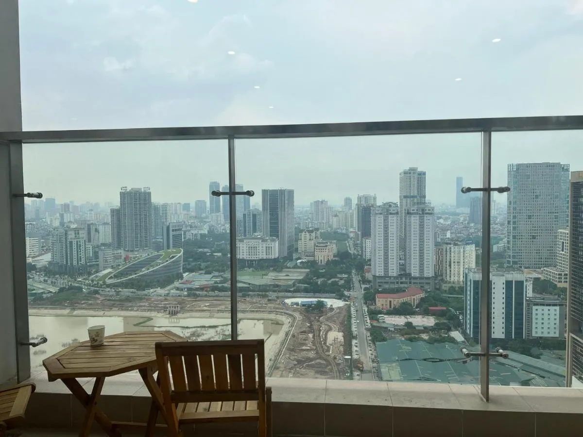 Image 5 of Vinhomes Skylake next to Keangnam Landmark