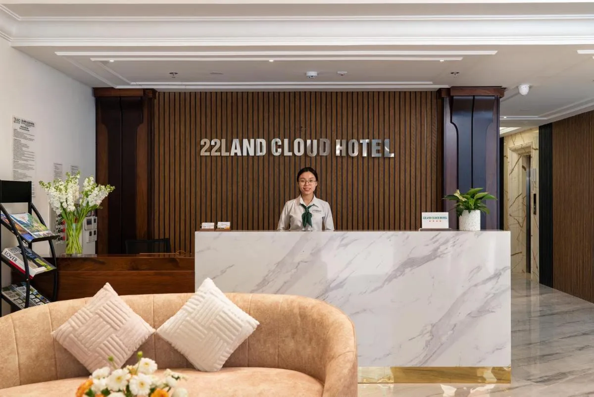 Image 6 of 22 Land Hotel