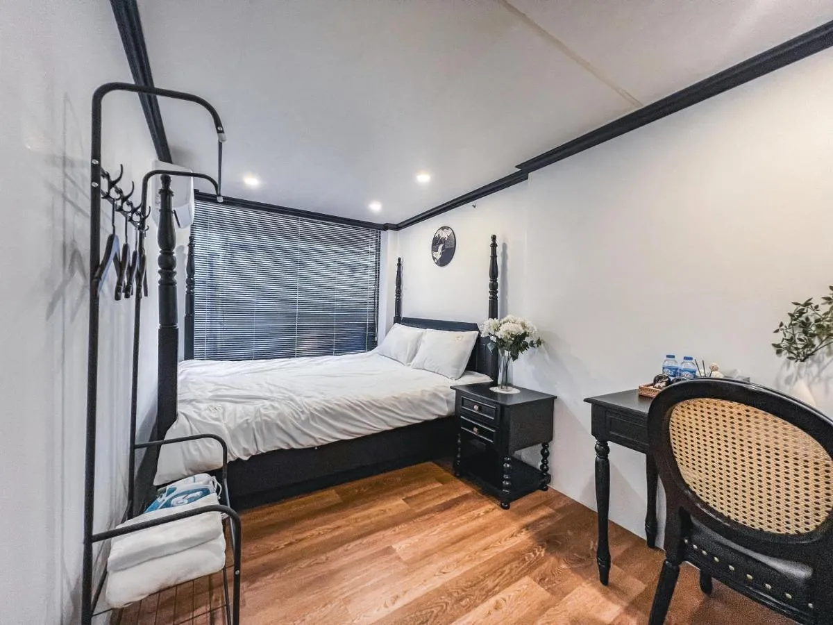 Image 1 of 2 Indochine Design Apartment – Hanoi Old Quarter