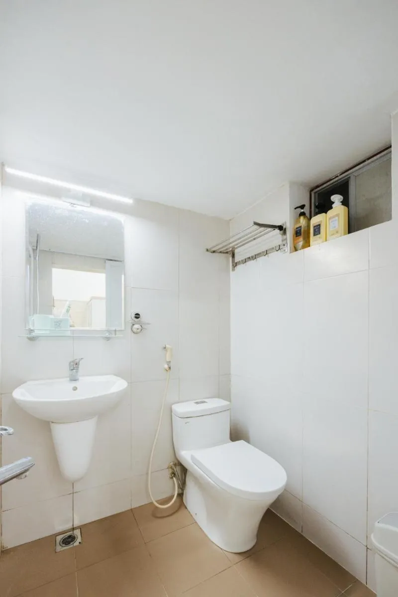 Image 3 of 2′ to Hoan Kiem Lake Apartment – Heart of Old Quarter – Netflix