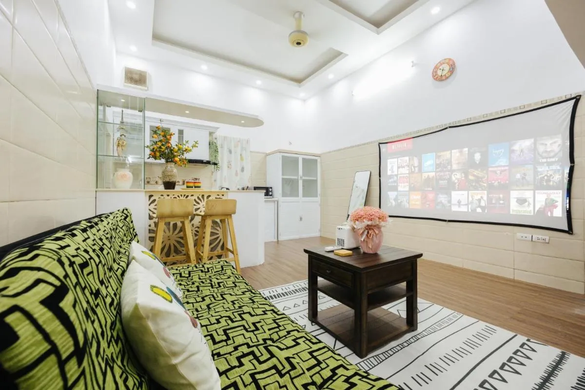 Image 4 of 2′ to Hoan Kiem Lake Apartment – Heart of Old Quarter – Netflix