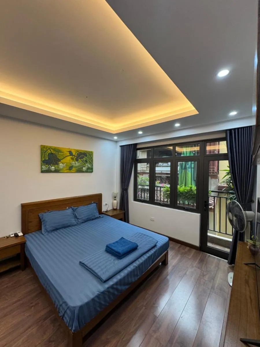 Image 1 of 54 homestay Van Mieu
