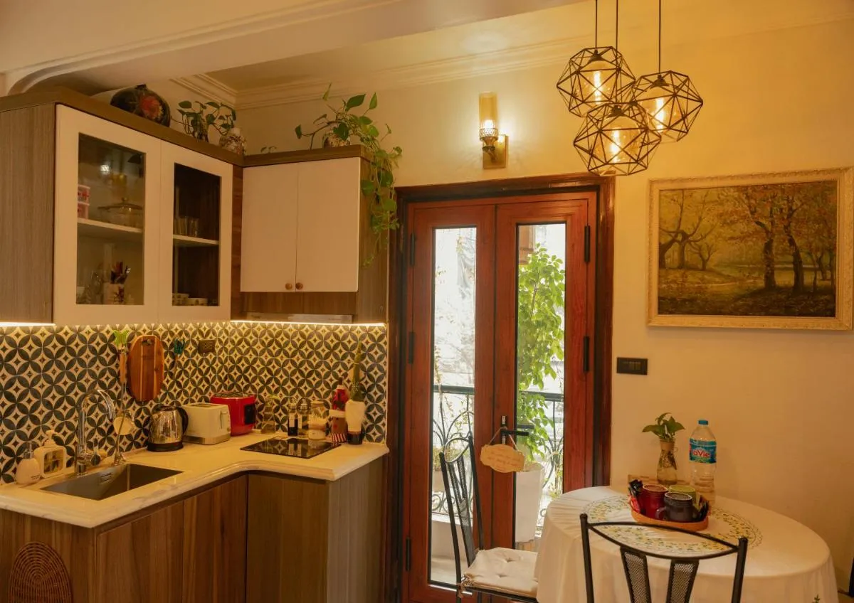 Image 2 of Amazing View, Natural View, 3′ To Hoan Kiem Lake, Free Wifi, Netflix, 2 Beds, 1 Toilet-2 Showers