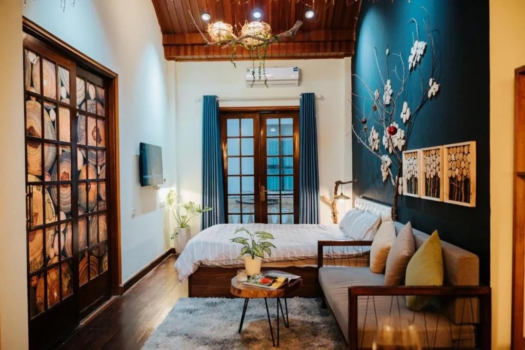 Image of AnHouse – WOODEN APARTMENT, NETFLIX, BRIGHT BALCONY