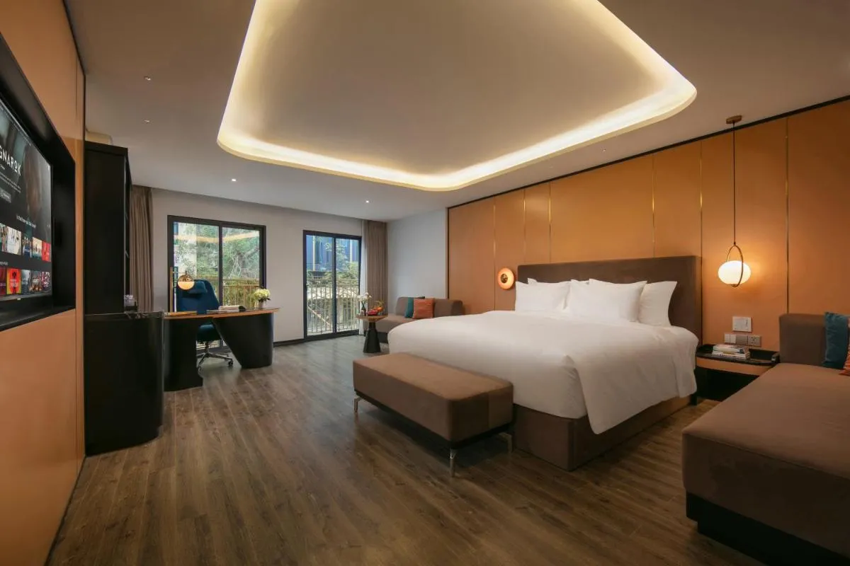 Image 1 of Aurora Oriental Hotel