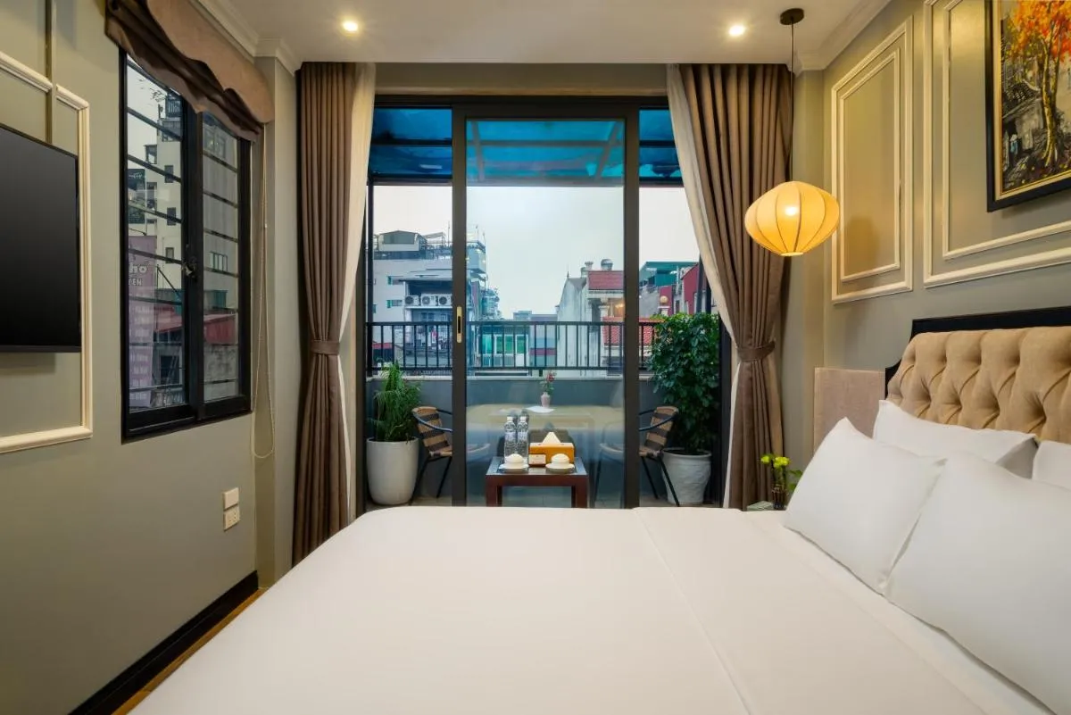 Image 1 of Bella Rosa Hotel & Travel