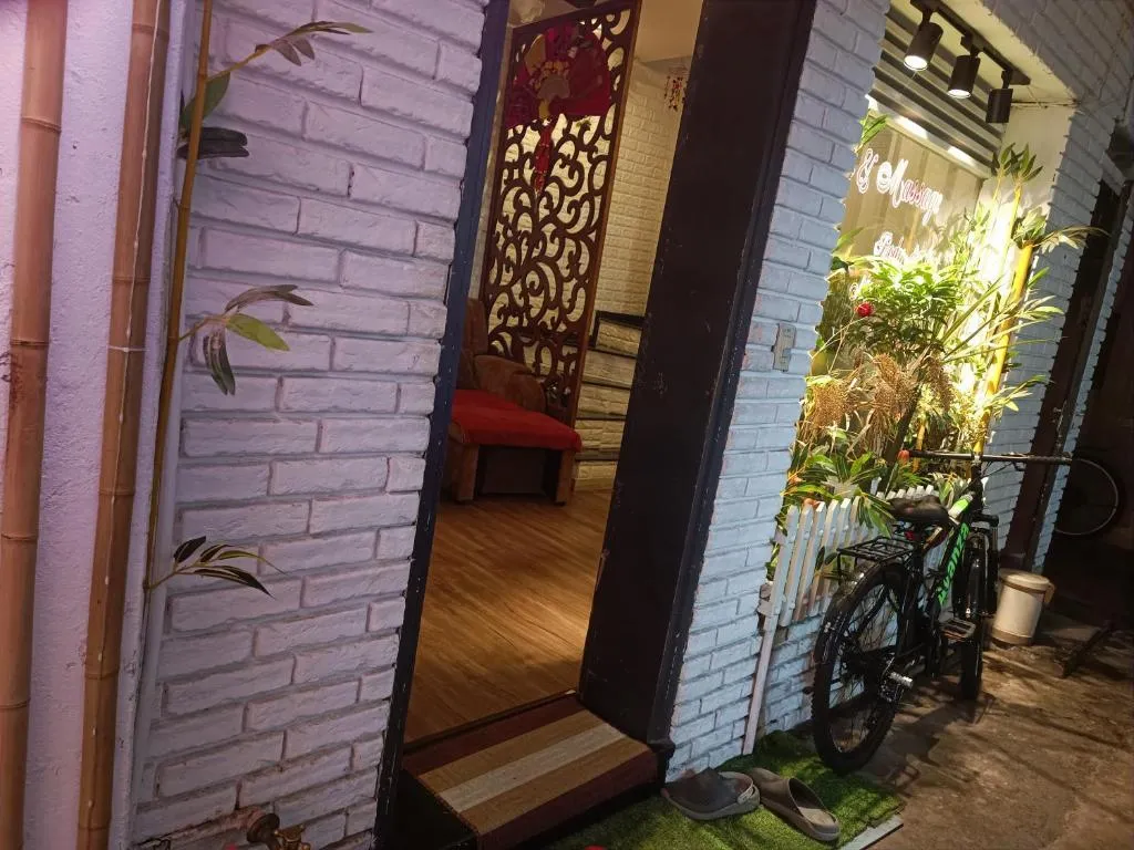 Image of Center of Hoan Kiem Lake – 1 bed room, maximum 2 people