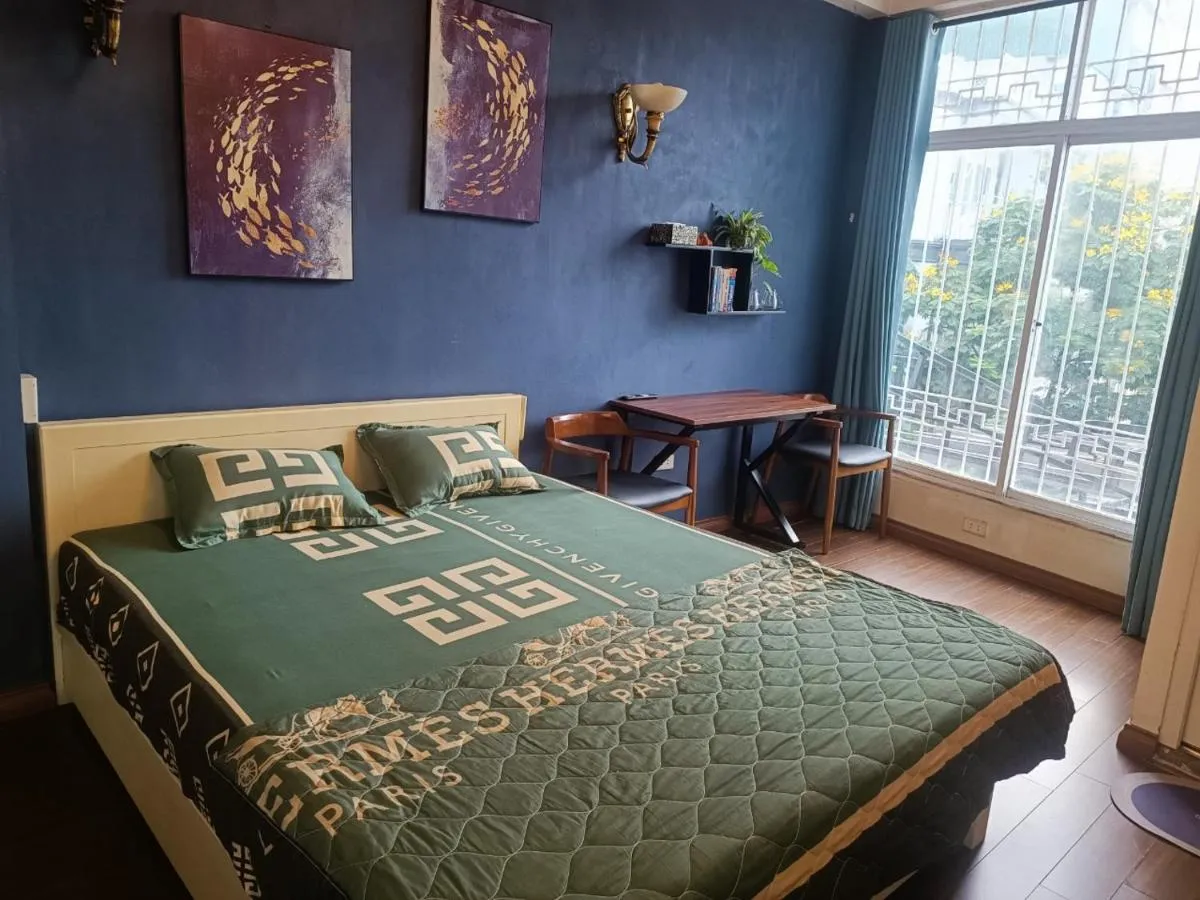 Image 1 of Center of Hoan Kiem Lake – 1 bed room, maximum 2 people